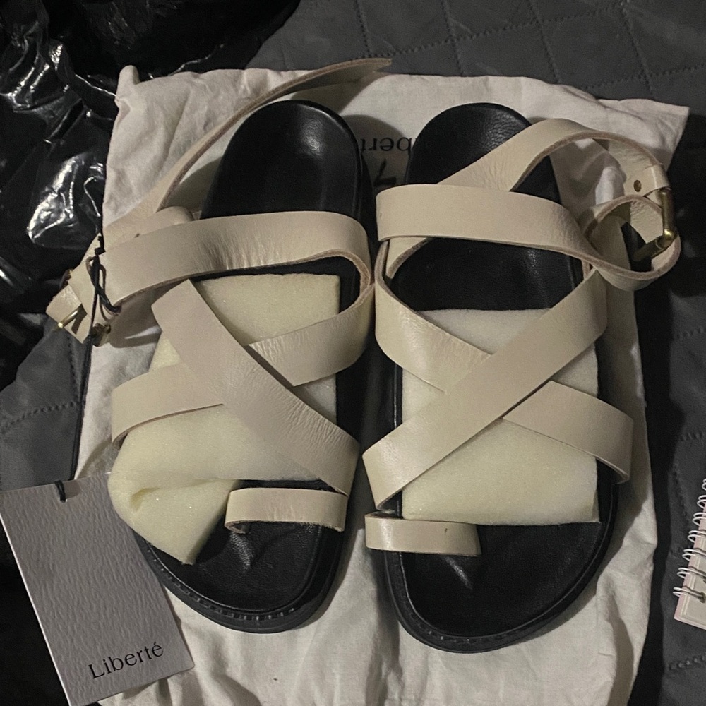 Liberte Women's Cream Sandals